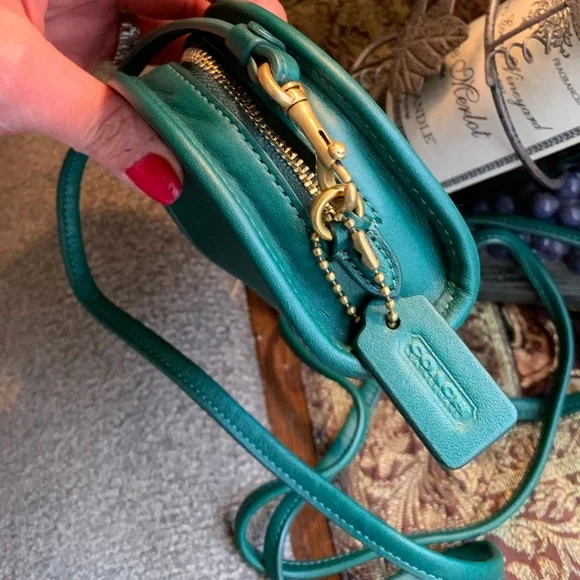 Authentic COACH 1941 glovetanned leather zip coin/clutch/Crosby - Picture 5 of 12